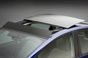 37_10_prius-prv 2010 Toyota Prius with Solar Moonroof
